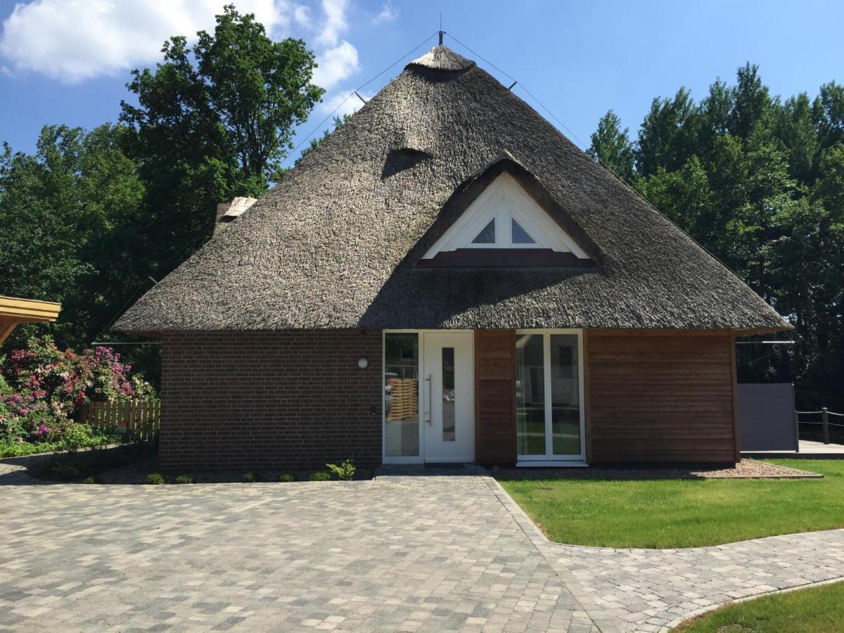 Residenz - Sonnenglut - Seeterrasse - Sauna - Parkplatz Bad Zwischenahn Bagian luar foto